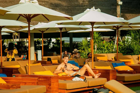 Bali/Canggu: Atlas Beach House Day Pass Full Day Pass