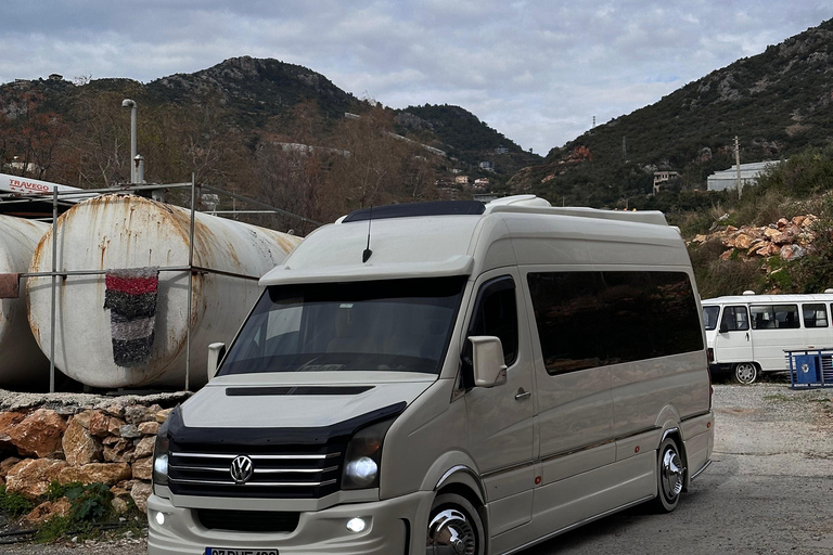 Wycieczka po mieście Alanya: dzień/noc, kolejka linowa i plaża KleopatryAlanya Hop-On Hop-Off Shuttle: Zachód słońca