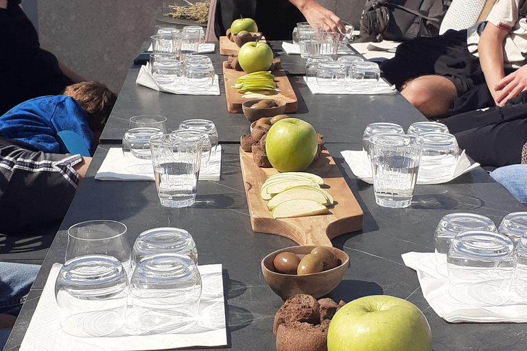 Olivenölverkostung in Athen