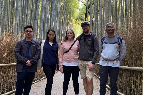 Au départ de Kyoto : Visite matinale à vélo de la forêt de bambous d'ArashiyamaKyoto : Visite matinale de la forêt de bambous d'Arashiyama en vélo