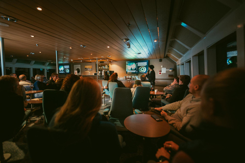 Tromsø: 24 ore di crociera per avvistare le balene e l&#039;aurora boreale