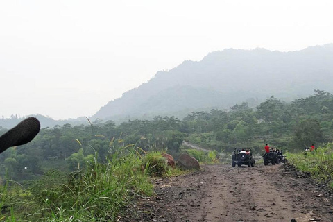 Yogyakarta: 5-Day Dieng Plateau Tour with Jeep Ride The Beauty of Yogyakarta and Dieng Plateau 5D4N Tour Package