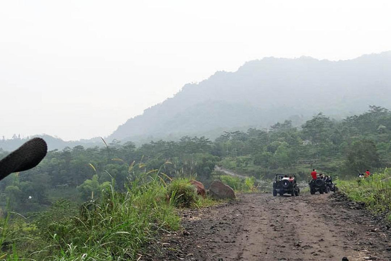 Yogyakarta: 5-Day Dieng Plateau Tour with Jeep Ride The Beauty of Yogyakarta and Dieng Plateau 5D4N Tour Package