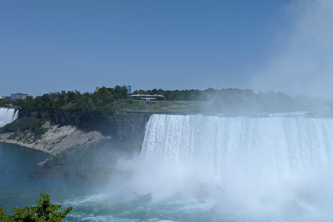 Toronto: Niagara Falls Evening Tour with Cruise and Dinner Evening Tour Without Cruise and Dinner- (Standard Tour)