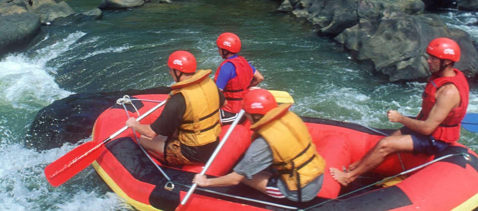 Kithulgala: Wildwasser-Rafting Abenteuer Tagestour von Kandy