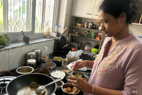 Jaipur: Rajasthani Food Cooking Experience with Local Family Jaipur: Rajasthani Cooking Class with Local Family
