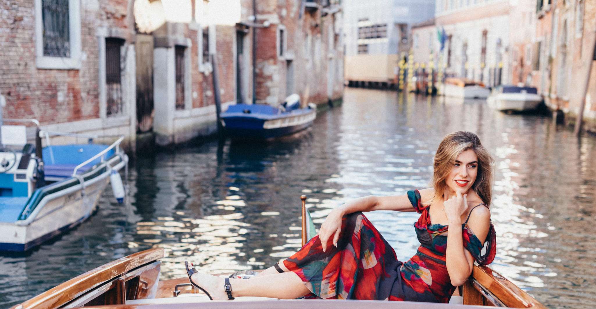 LAND & GONDOLA PHOTOSHOOTING