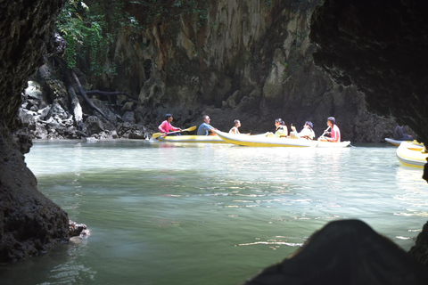 De Phuket: Ilha James Bond e passeio de canoagem em um grande barco