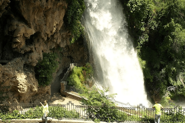 Z Salonik: Vergina, Agios Nikolaos i EdessaZ Salonik: Wergina, Agios Nikolaos i Edessa