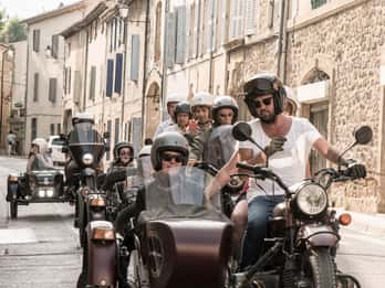 From Marseille : Sidecar Wine Tour to Cassis and Bandol