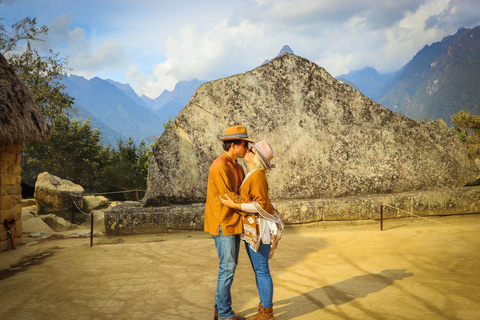 From Cusco: Machu Picchu Private Day Trip with Entry Tickets