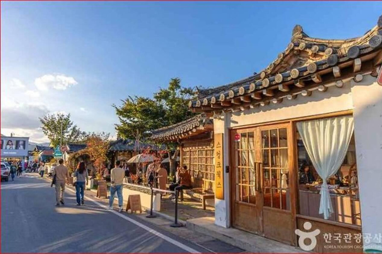 From Busan: Gyeongju Highlights Day Tour with Hotel Pickup