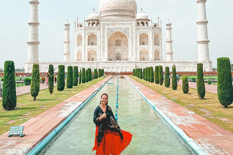 From Agra: Taj Mahal Skip The Line TourOnly Tour Guide