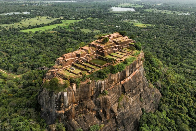 Sri Lanka Private Car & Driver | Custom Tours,Day trips