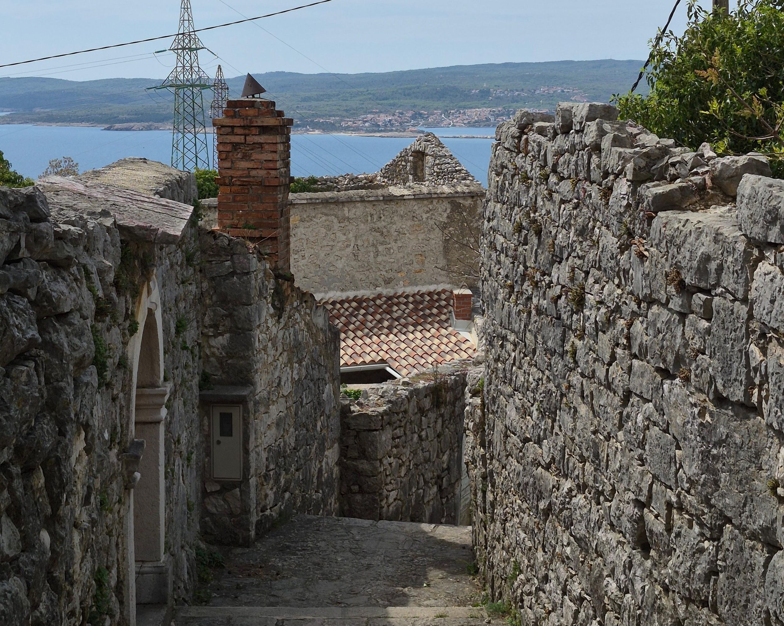 Crikvenica: Wanderung zum Dorf Kotor mit dem Labyrinth der Liebe