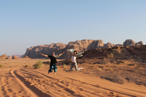 From Petra: Wadi Rum Jeep Tour with Amman Drop-Off
