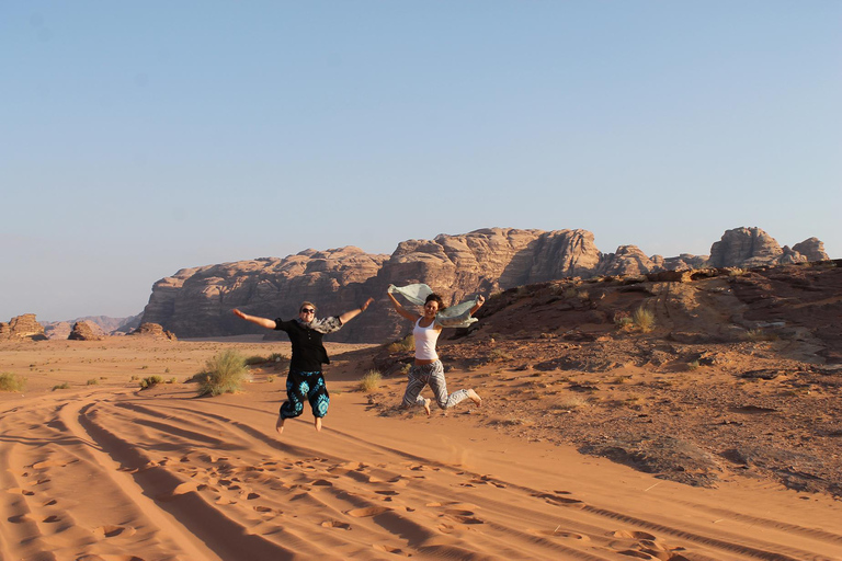 From Petra: Wadi Rum Jeep Tour with Amman Drop-Off