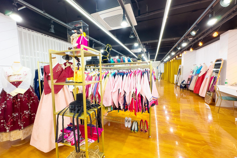 Chuncheon: Hanbok Rental Experience Chuncheon: Hanbok Rental Experience-5-hour Rental