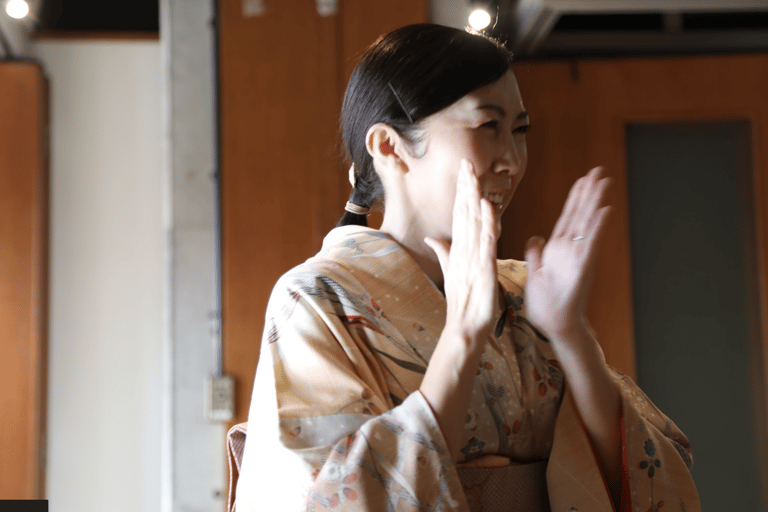 Kushiro Japanese Dance & Kimono with a Friendly Local Master
