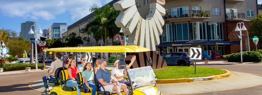 Saint-Pétersbourg : visite du centre-ville en voiturette de golf électrique