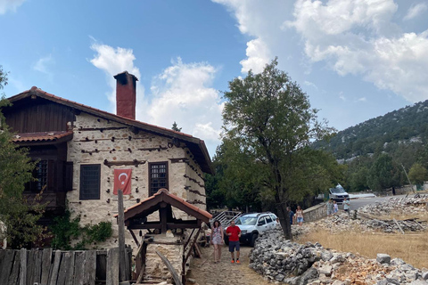 Side: Altınbeşik Cave & Ormana Button Houses with Lunch