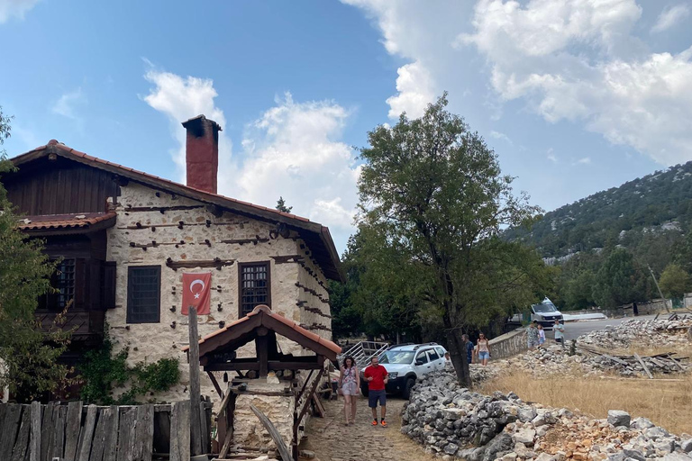 Side: Altınbeşik Cave & Ormana Button Houses with Lunch