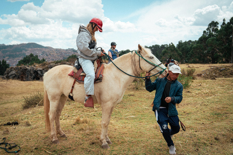 Cusco: Horseback Riding and Pachamama Ceremony Tour