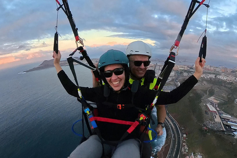Gran Canaria: Paragliding hands on experience with pilot