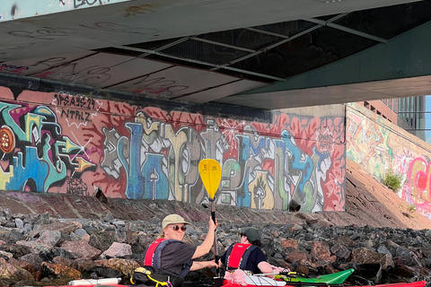Helsinki: Urban Kayaking Adventure with Guide