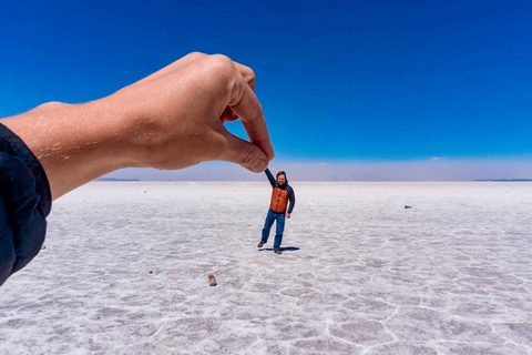 From Cusco: 3 days and 2 nights adventure to Salar de Uyuni