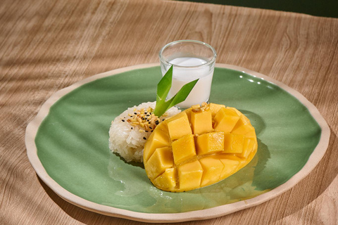 Phuket: Thai Dining Experience at Three Monkeys Restaurant Thai Set Menu for 2 - Set D