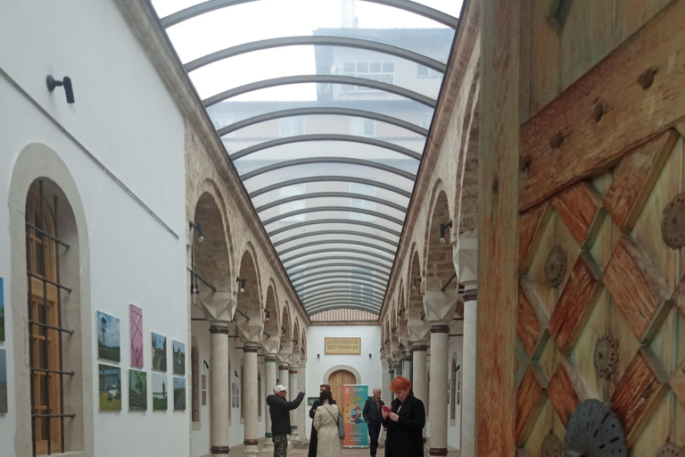 Discover Sarajevo: East Meets West Walking Tour