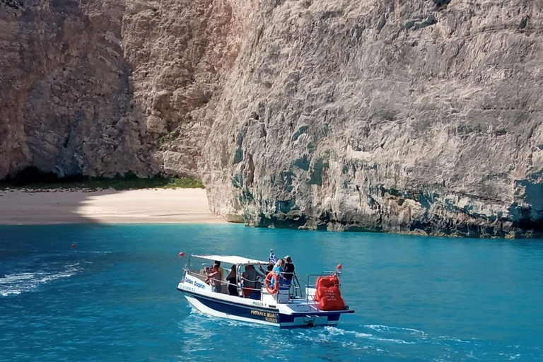 Zakynthos: Xigia, Navagio Shipwreck and Blue Caves Boat Tour