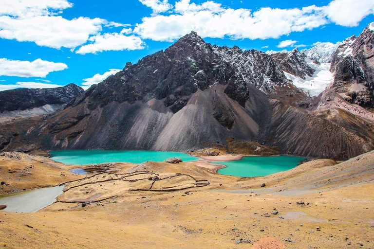 Cusco: Vandring vid 7-sjön Ausangate med varma källor och lunch