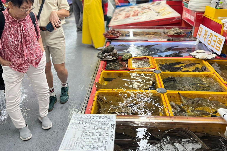 Busan: Top Attractions Tour for Cruise Guests For Busan Cruise Guest Highlight Top Attraction Group Tour