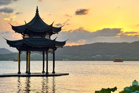 From Shanghai: Hangzhou Day Trip with West Lake Cruise