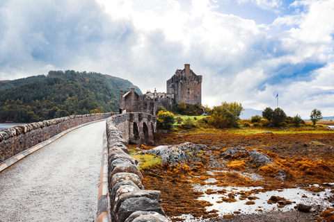 Inverness: Isle of Skye & Eilean Donan Castle Private Voyage