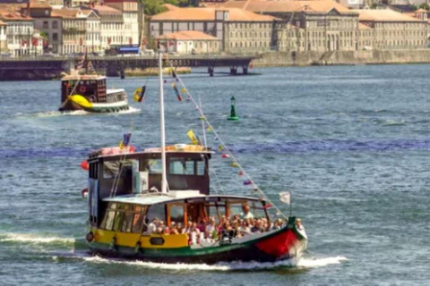 Porto: Visit the Lello bookshop and take a cruise Porto: Visit Lello Bookstore and take a Cruise