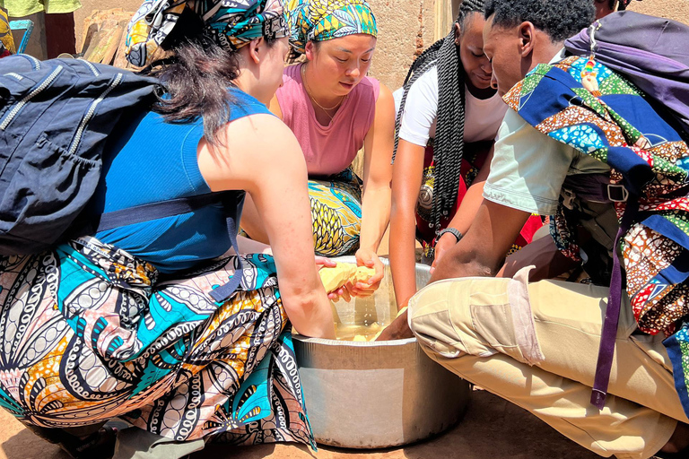 Kamonyi: Rwandan Coffee Farm & Family Cultural Tour