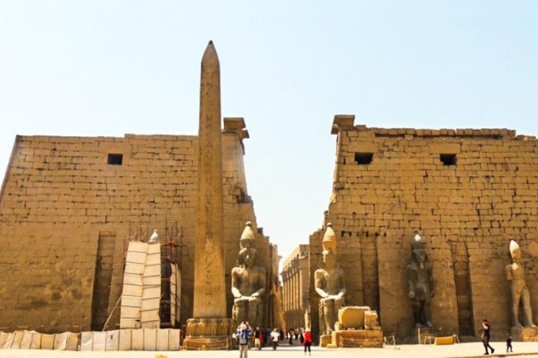 Luxor Tempel toegangsbewijzenRondleiding (inclusief gids, auto, chauffeur en toegangsbewijzen)