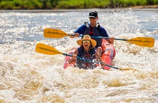 Moab: Colorado River Mid-Day Rafting mit BBQ Mittagessen