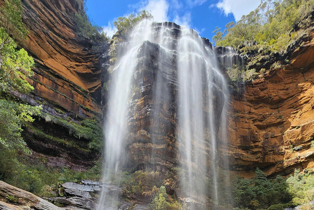 Von Sydney aus: Blue Mountains Tour mit Wasserfall-Wanderung und Mittagessen
