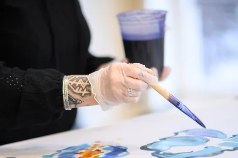 Lyon: Create your own traditional Lyonnais silk square