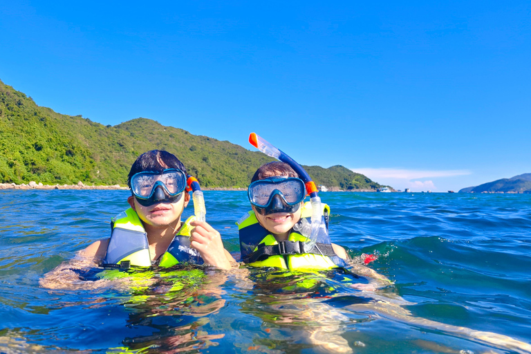 Hong Kong Geopark: Volcano Sightseeing & Hidden Coral Snorkeling Experience (Private) Volcano Sightseeing & Snorkelling Experience