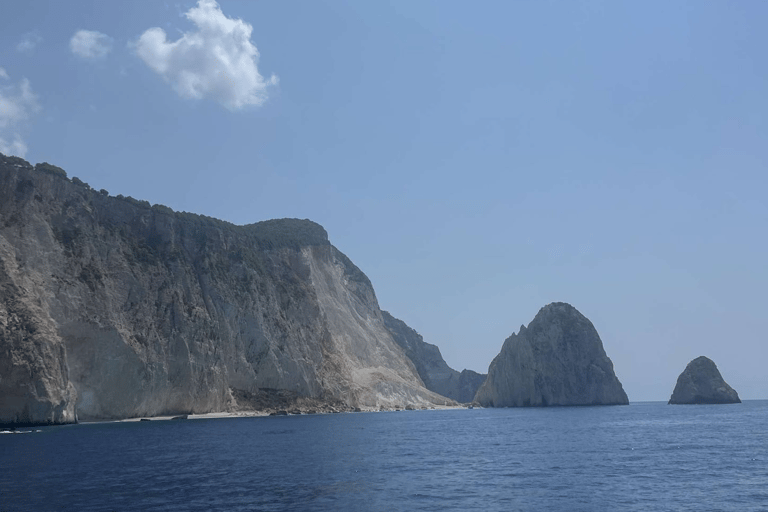 Zakynthos: Rejs dookoła wyspy i żółwie przez EuroskyWrak statku Blue Caves &amp; Turtles Island Ceri Caves