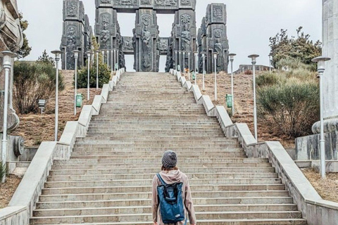 Tbilisi: Soviet Heritage to Mtskheta with Jvari & Boat