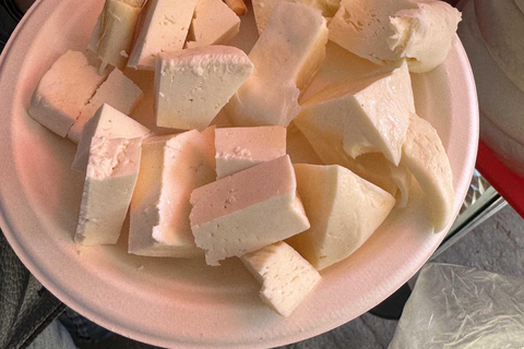 Tbilisi: Khinkali Kitchens Food Tour with 12+ Tastings