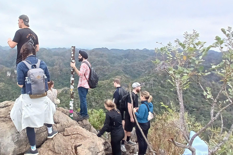 Half Day Hiking to Cat Ba National Park with a Guide