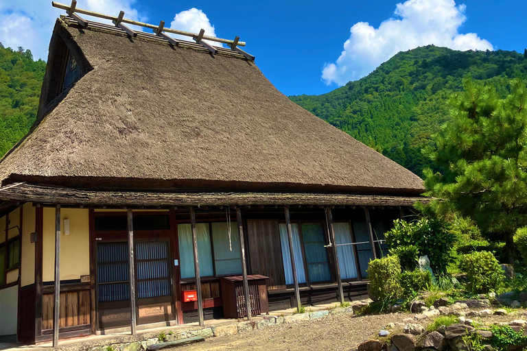 Vanuit Osaka: Kyoto rieten dak dorp privétour per auto