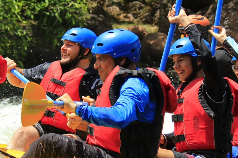 Nairobi: Sagana River Rafting & Zipline Adventure with Lunch